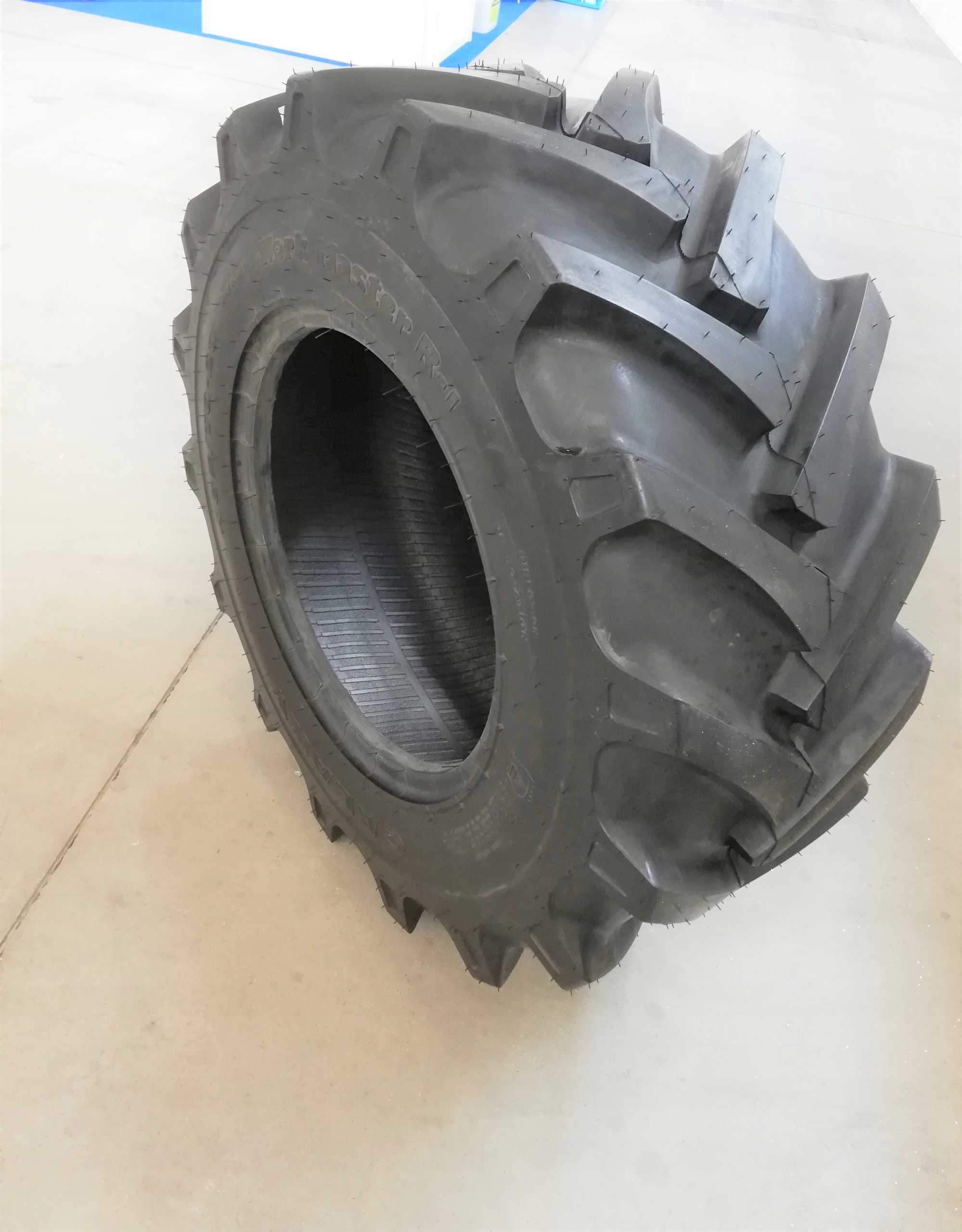 Opona Galaxy Work Master 405/70-20 (16.0/70-20) 14PR 152A8 TL